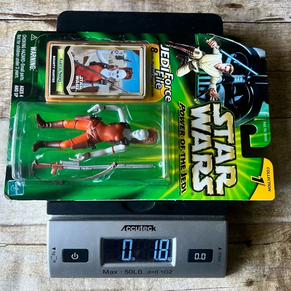 Star Wars Power of the Jedi Aura Sing Bounty Hunter Action Figure - Red - Picture 4 of 4
